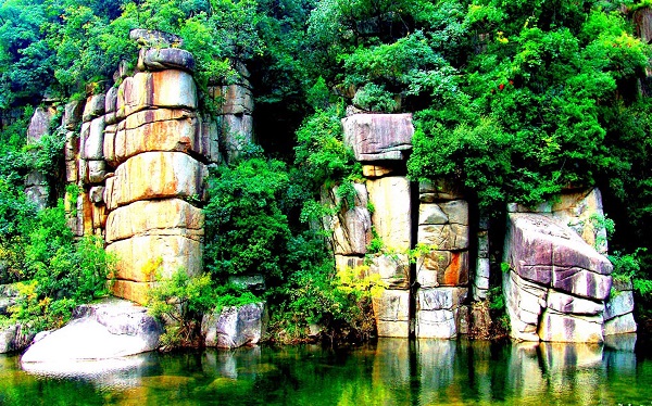 花岗岩“摞摞石”景观（Pile-up Stones of Granite Landscape）.jpg